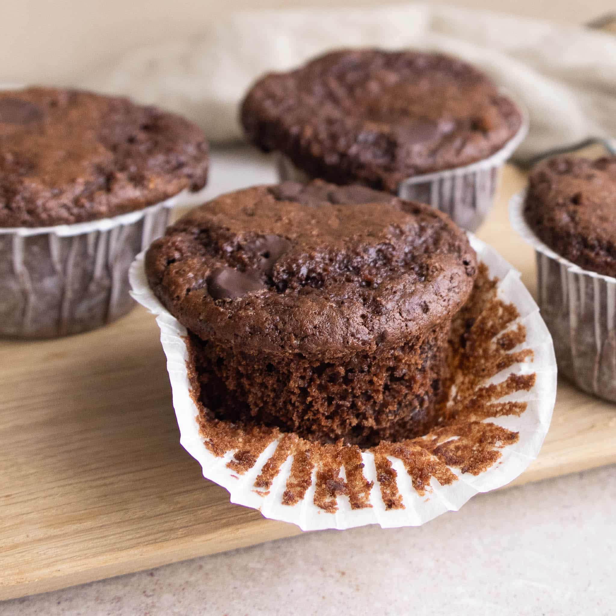 Svampede chokolademuffins