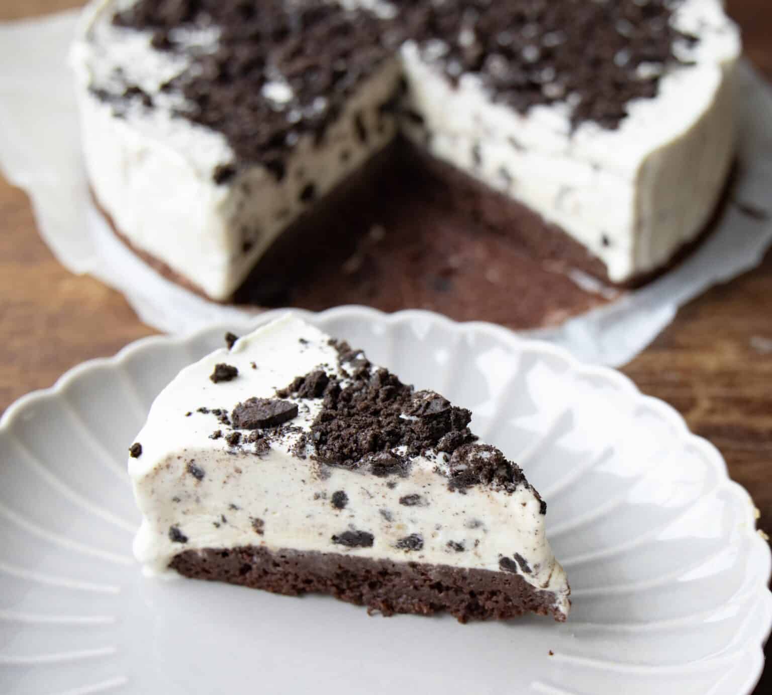 Oreo Islagkage med chokoladebund