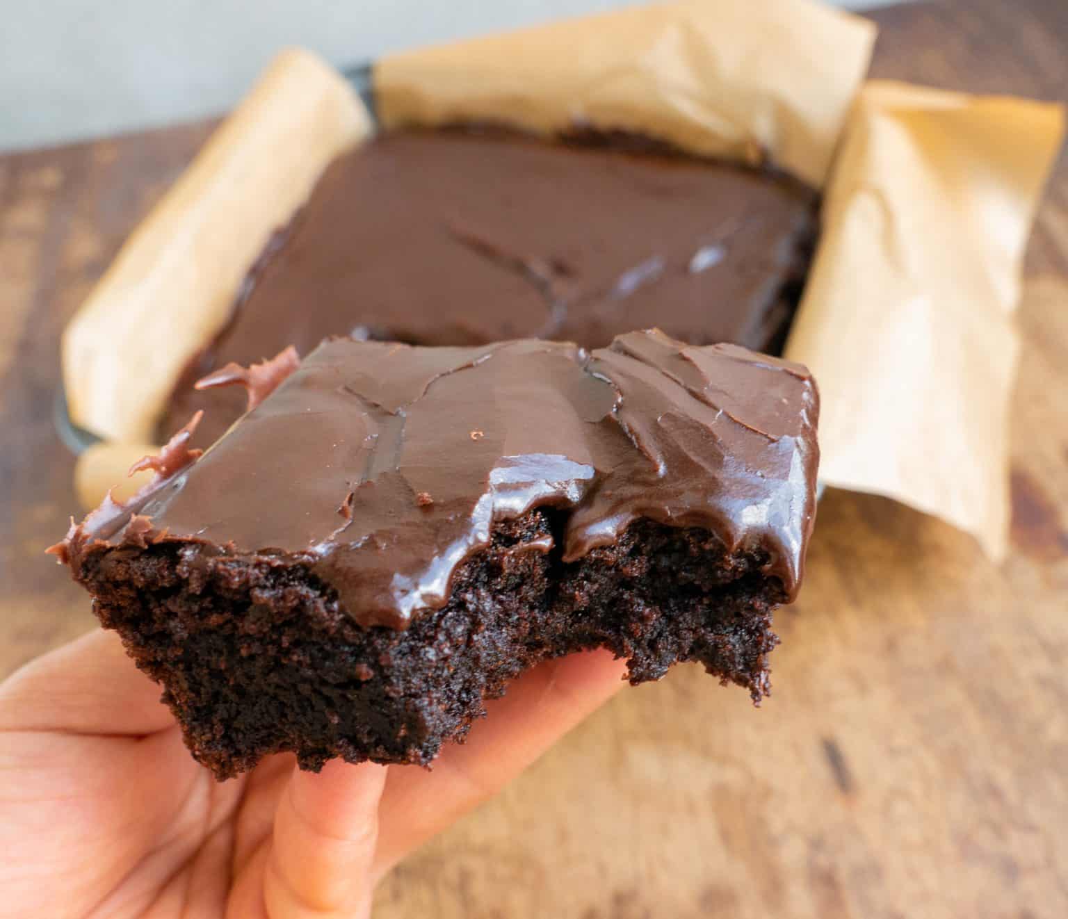 Svampet chokoladekage med kærnemælk