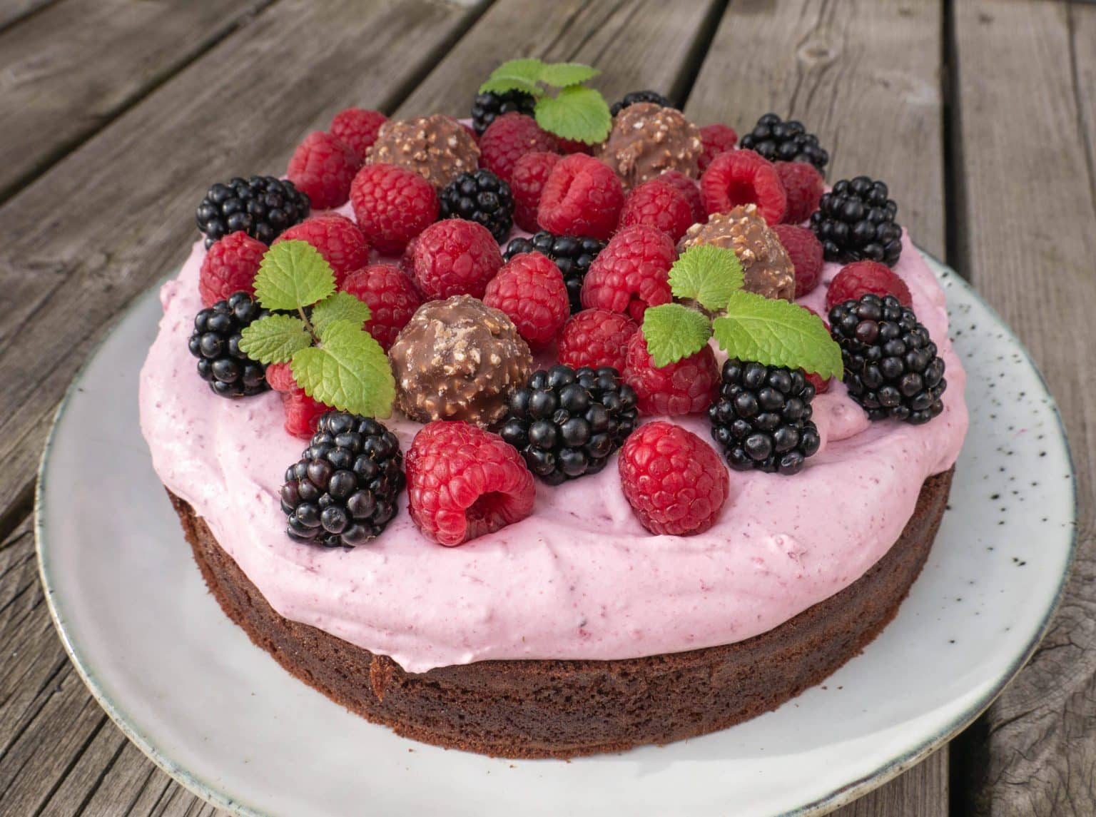 Chokoladekage med bærskum