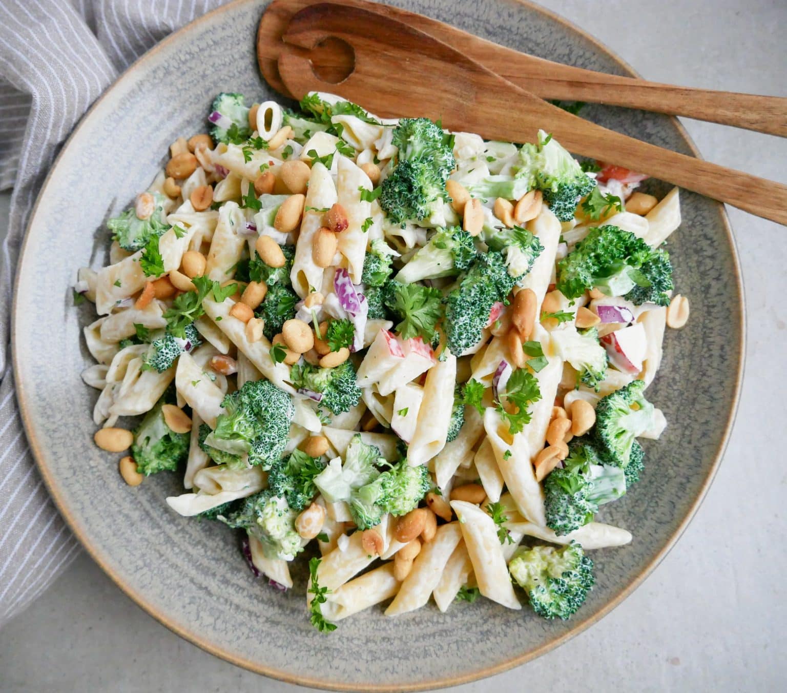 pastasalat med broccoli