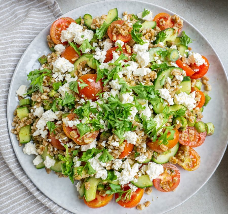 Salat Med Perlespelt Gr N Pesto Og Feta Mummum Dk