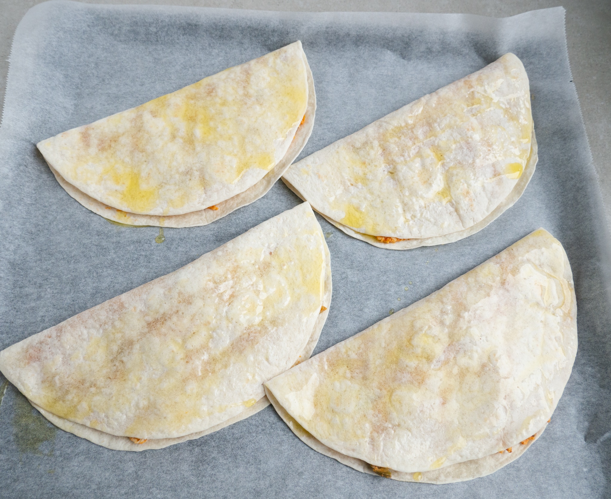 Bagte quesadillas med kylling og ost Mummum.dk