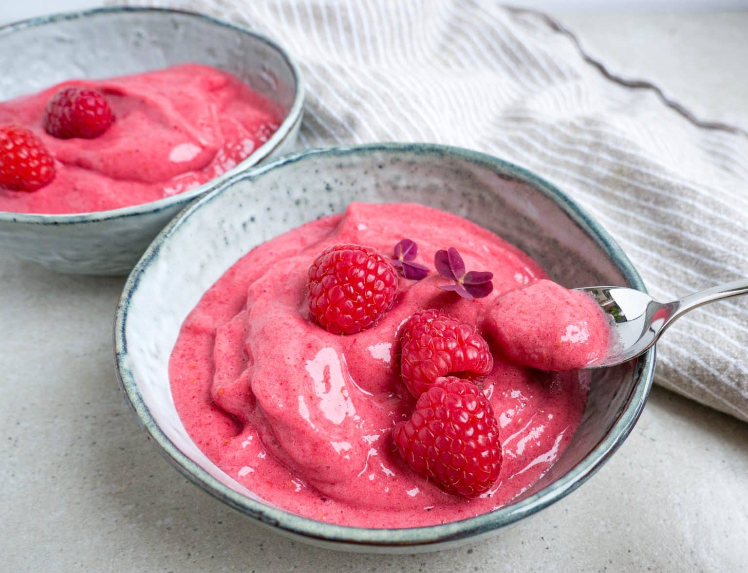 Nicecream med hindbær