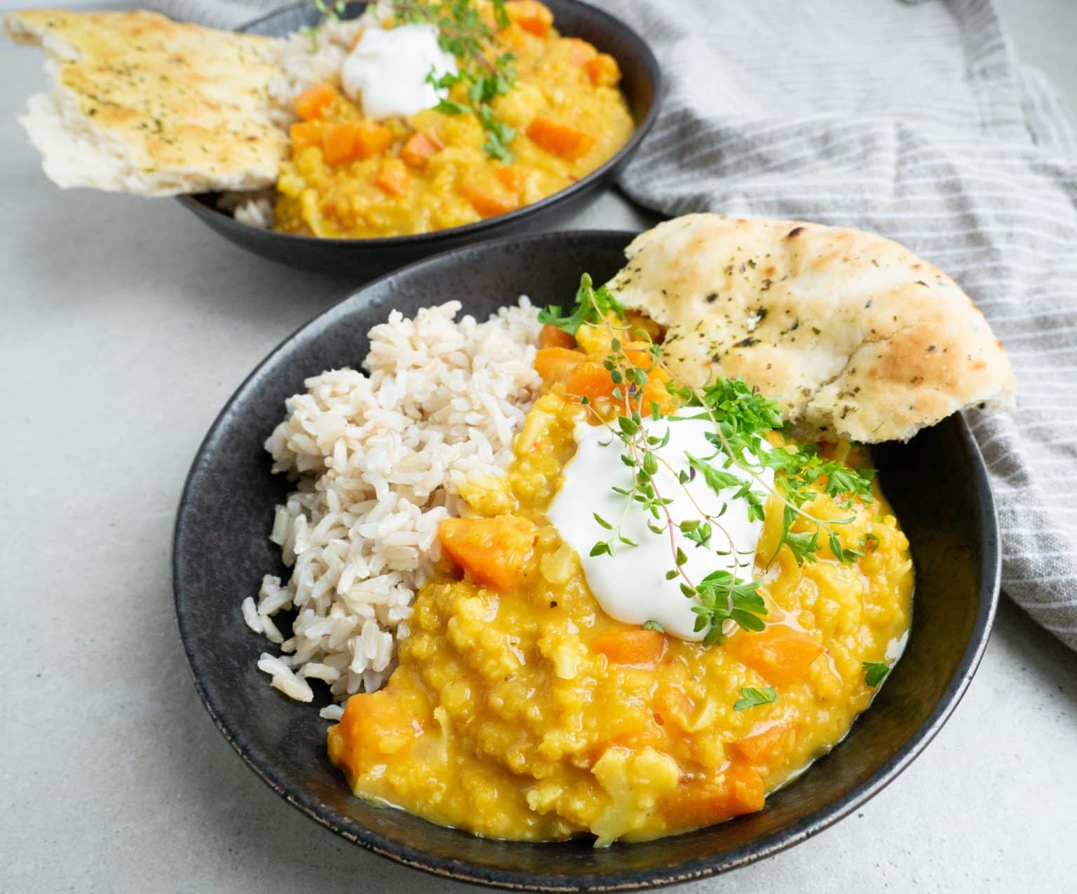 Opskrift på en lækker vegetarisk blomkålsdahl 