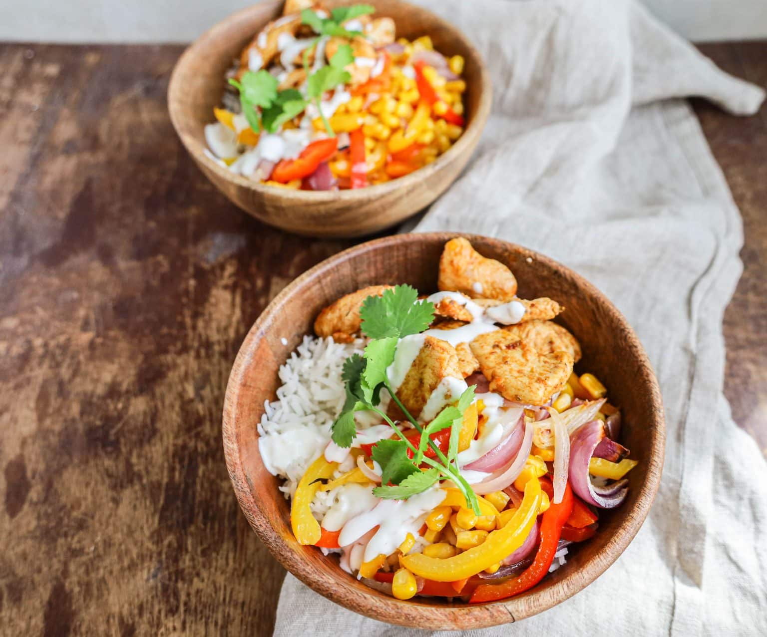 Salatbowl med kylling og ris