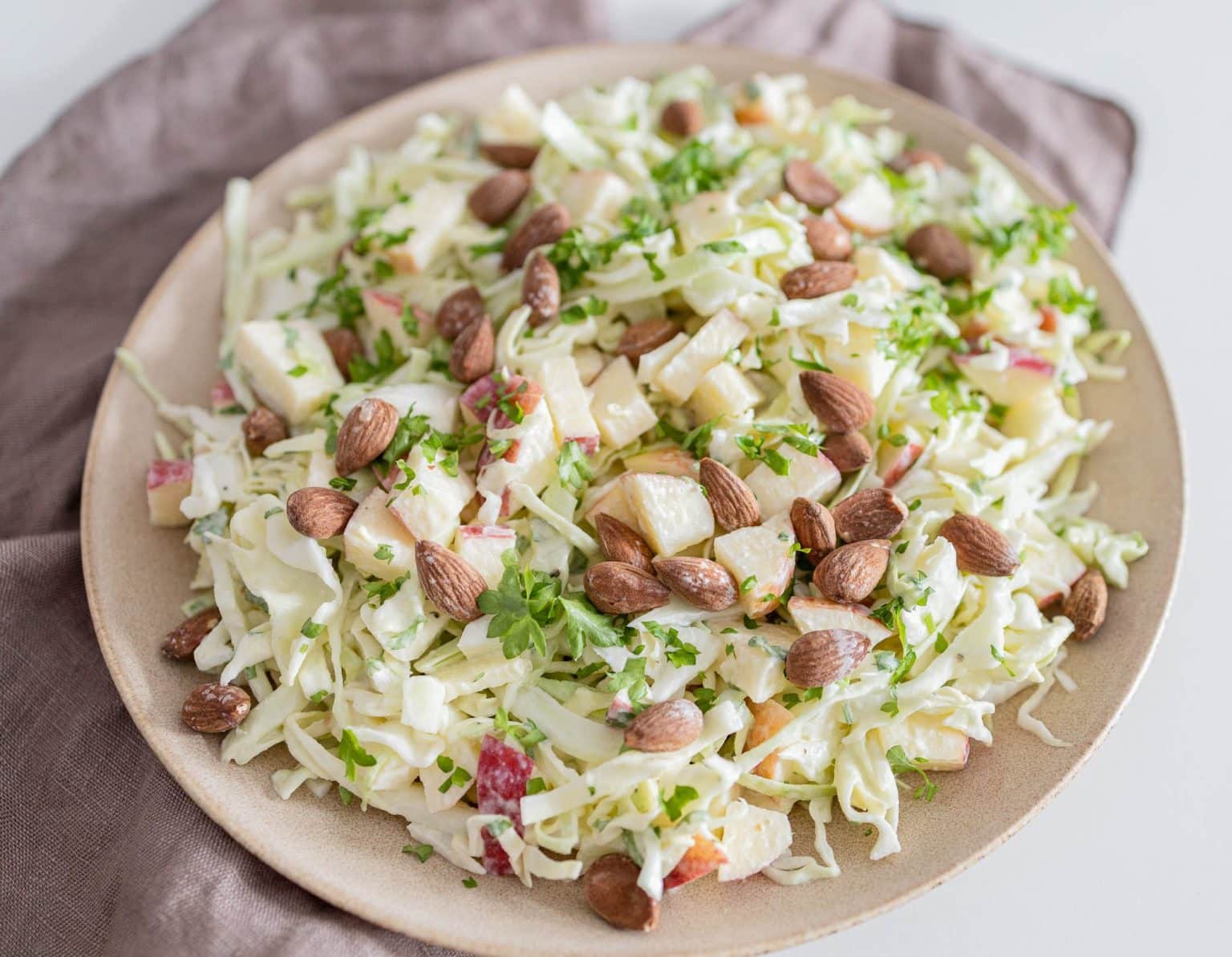 Spidskålssalat med mormordressing