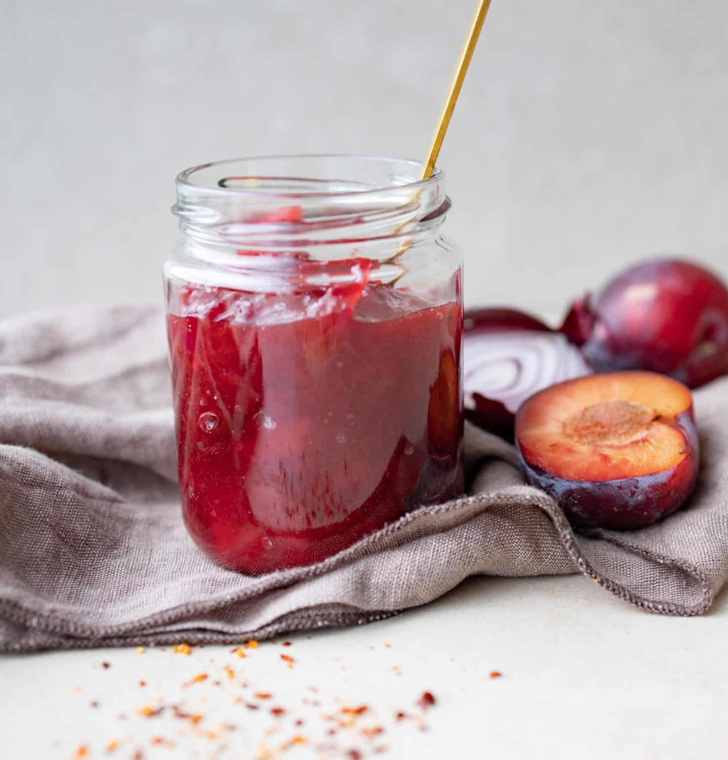 Opskrift på blommechutney