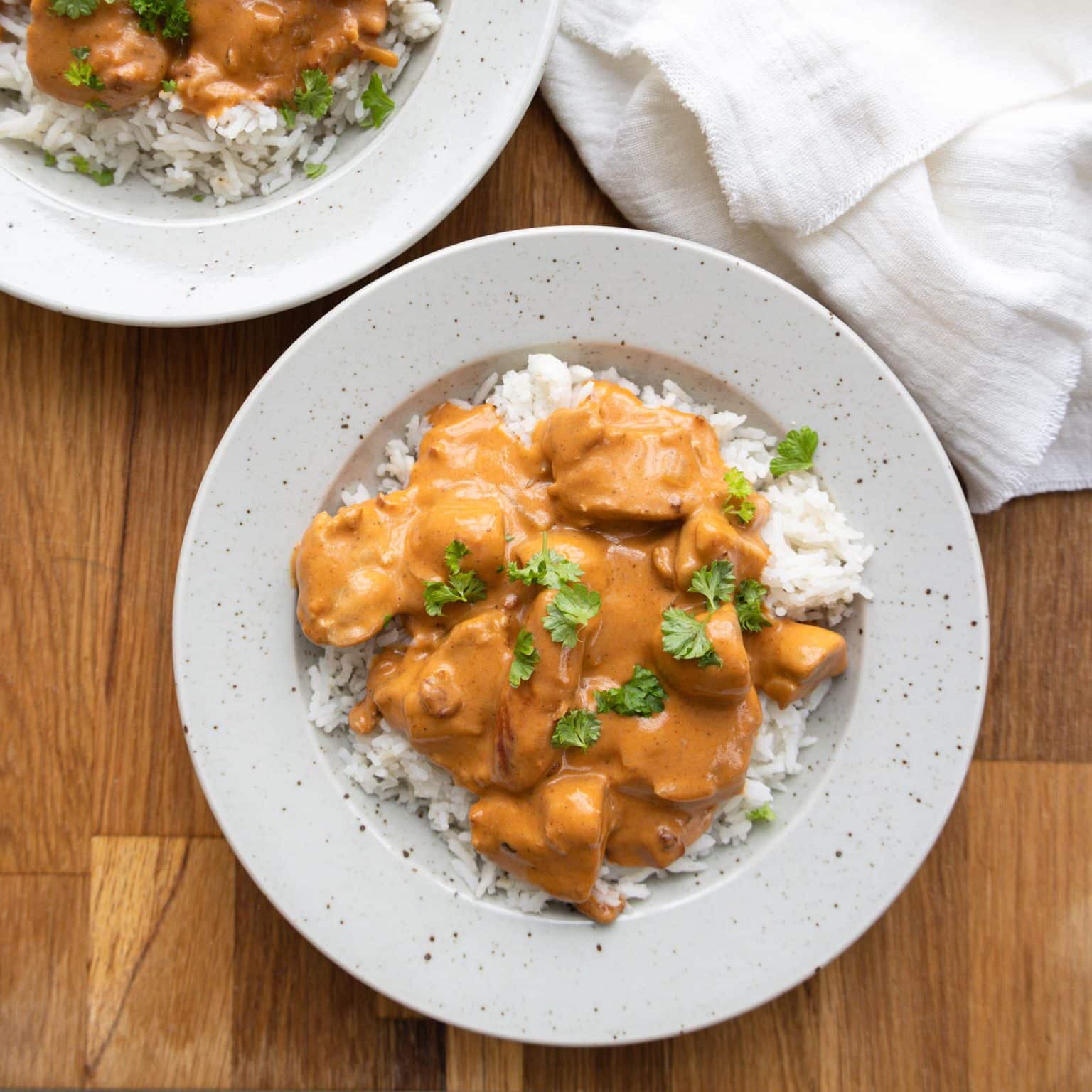 Mørbradgryde med bacon og cocktailpølser