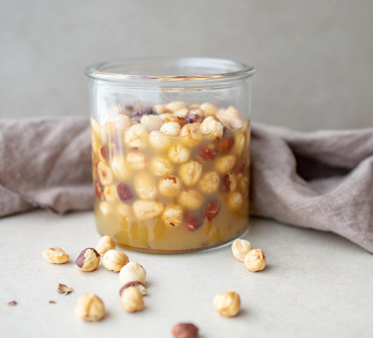 Hasselnødder i julesirup