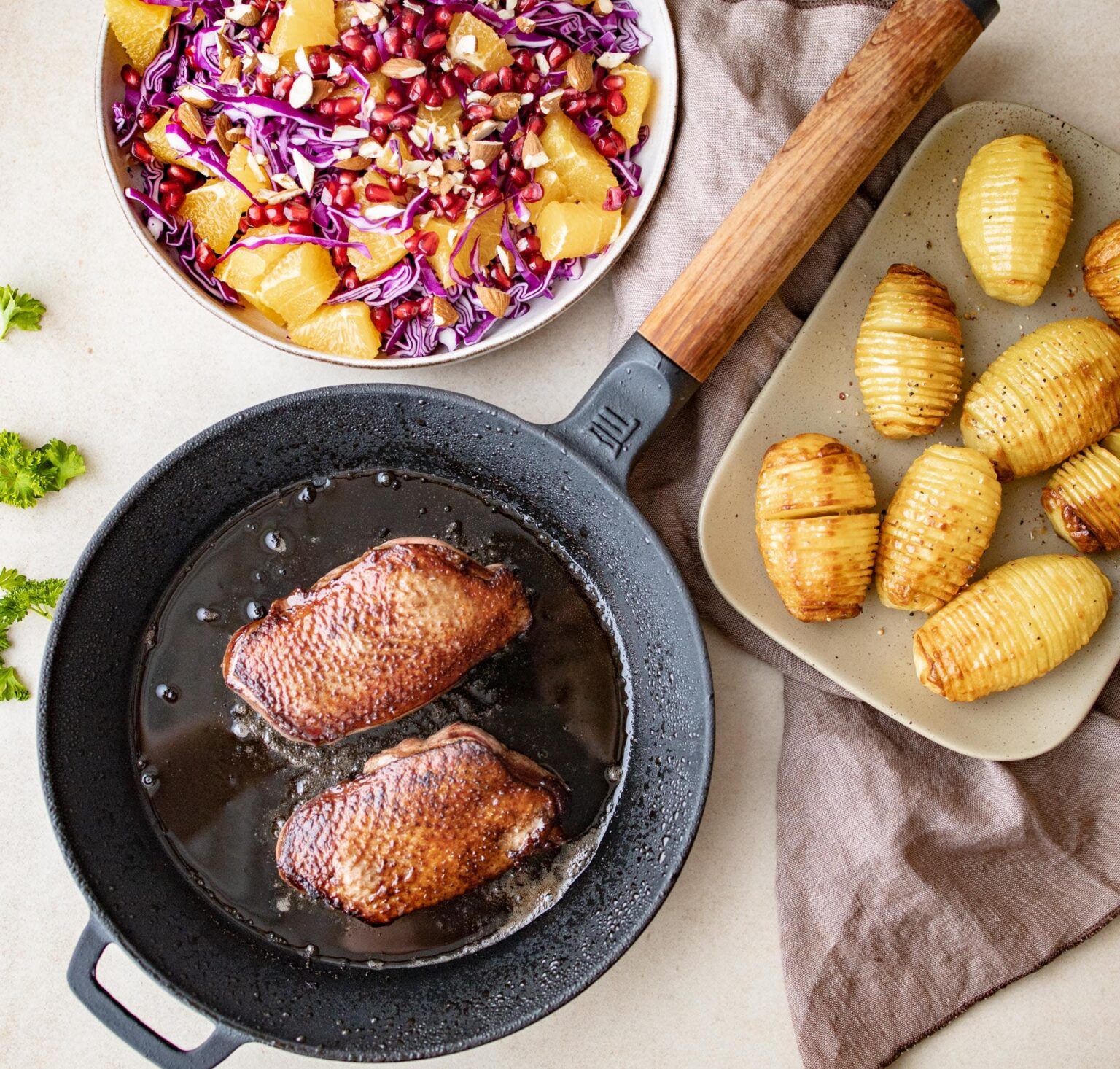 Stegt andebryst med hasselback kartofler