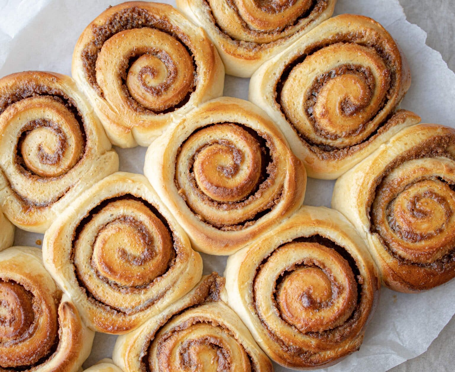 Kanelsnegle med marcipan