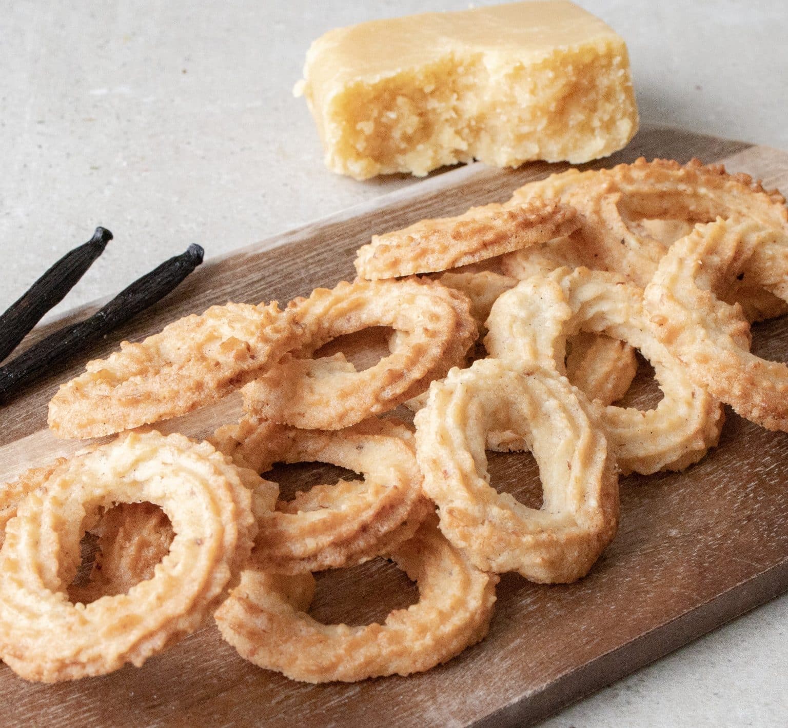 Vaniljekranse med marcipan