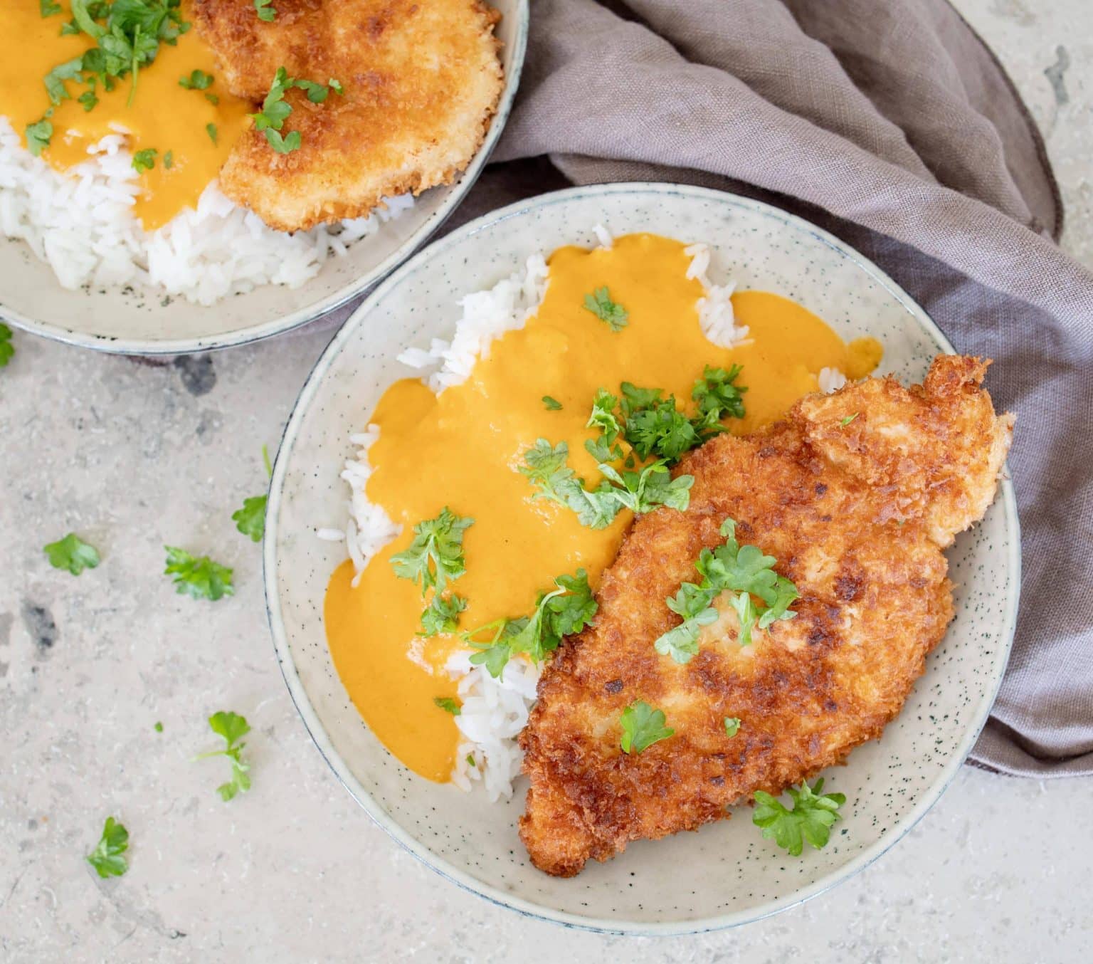 Crispy chicken med grøntsagssauce