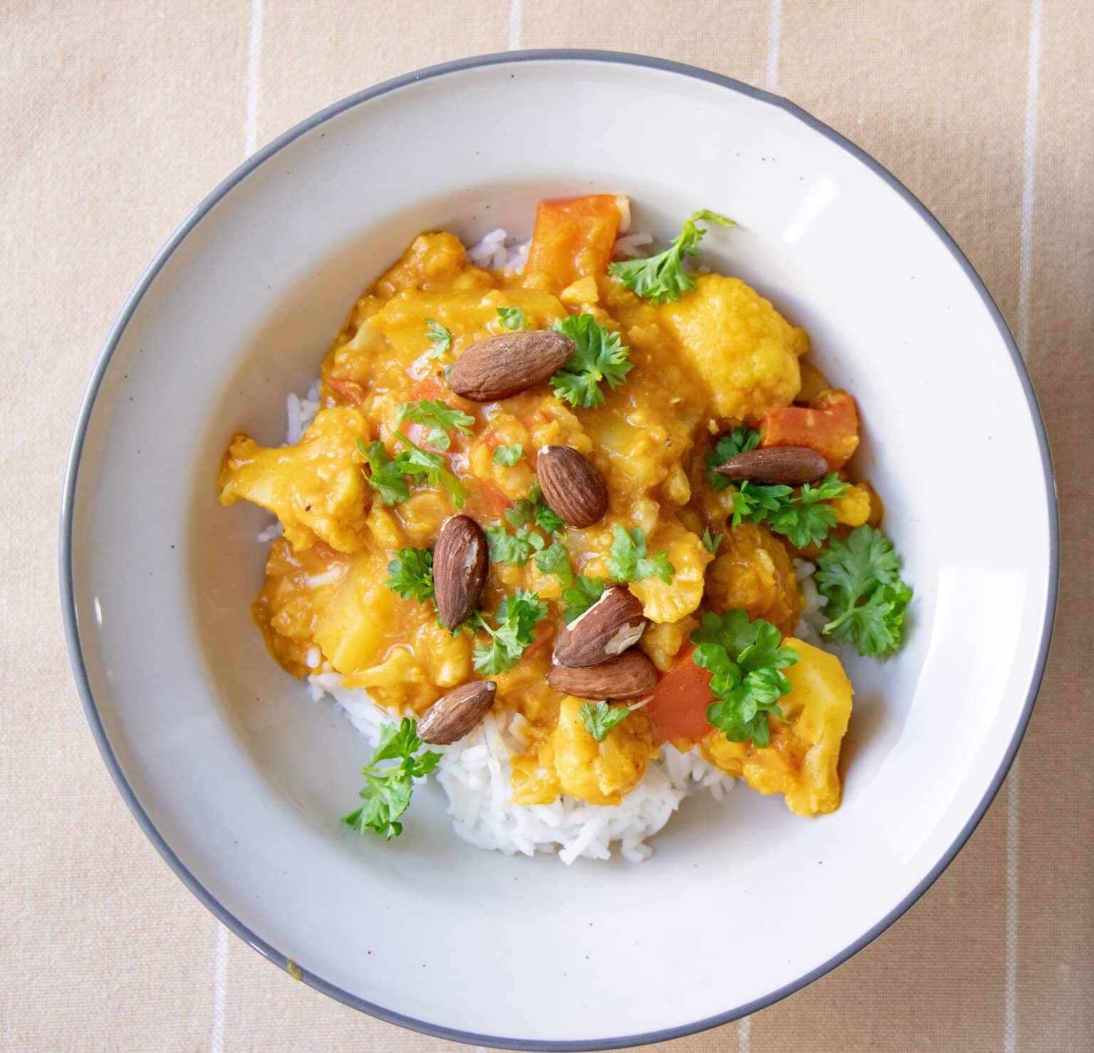 Dahl med grøntsager