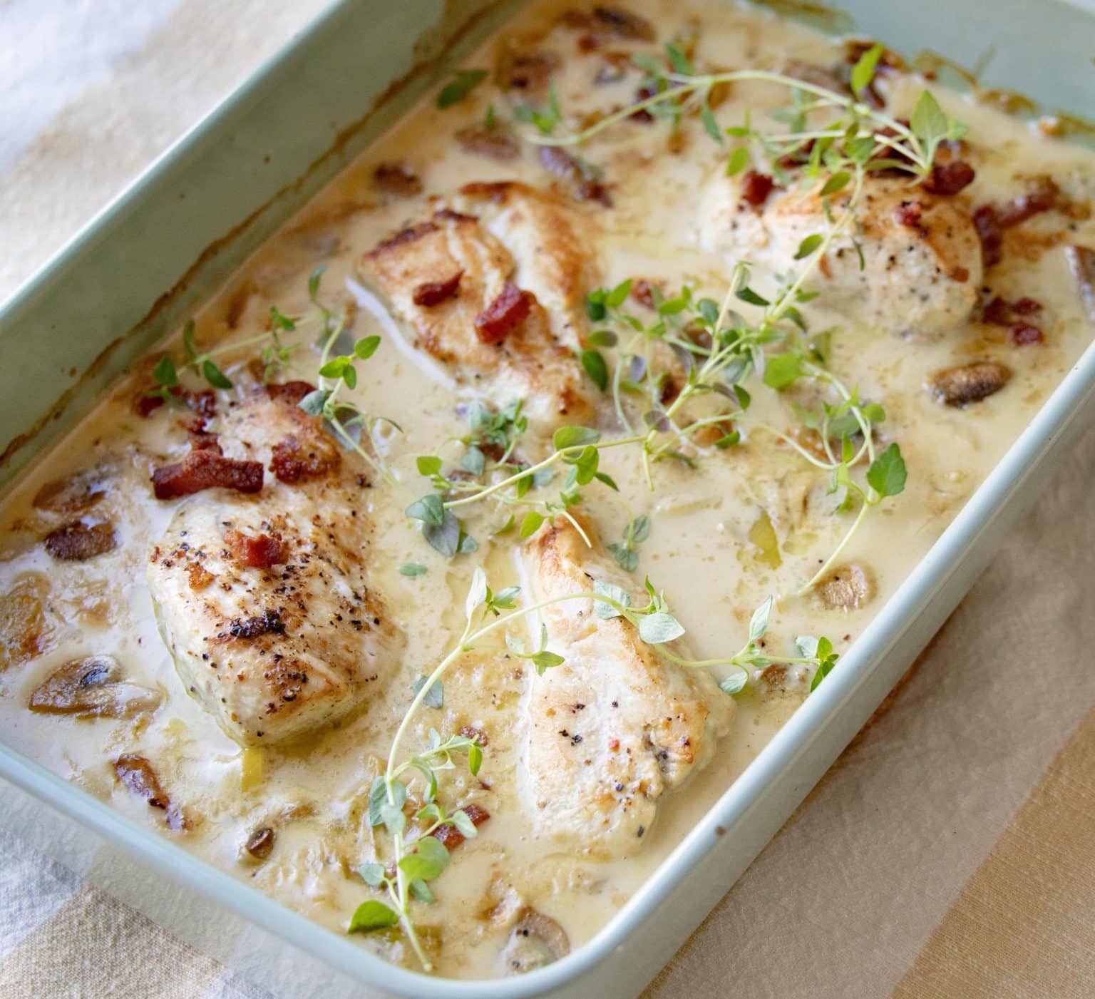 Kylling i fad med porrer