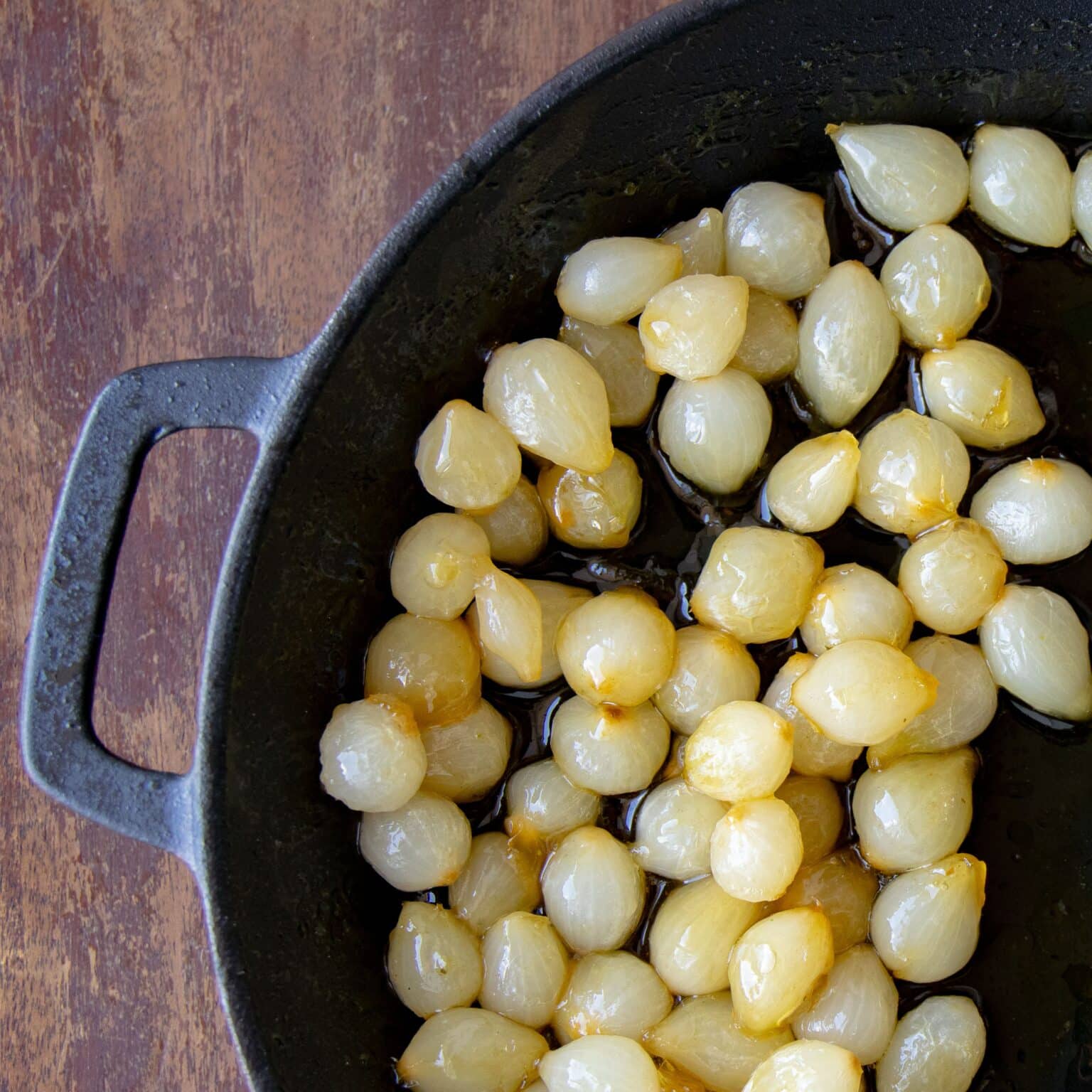 Glaserede perleløg på pande