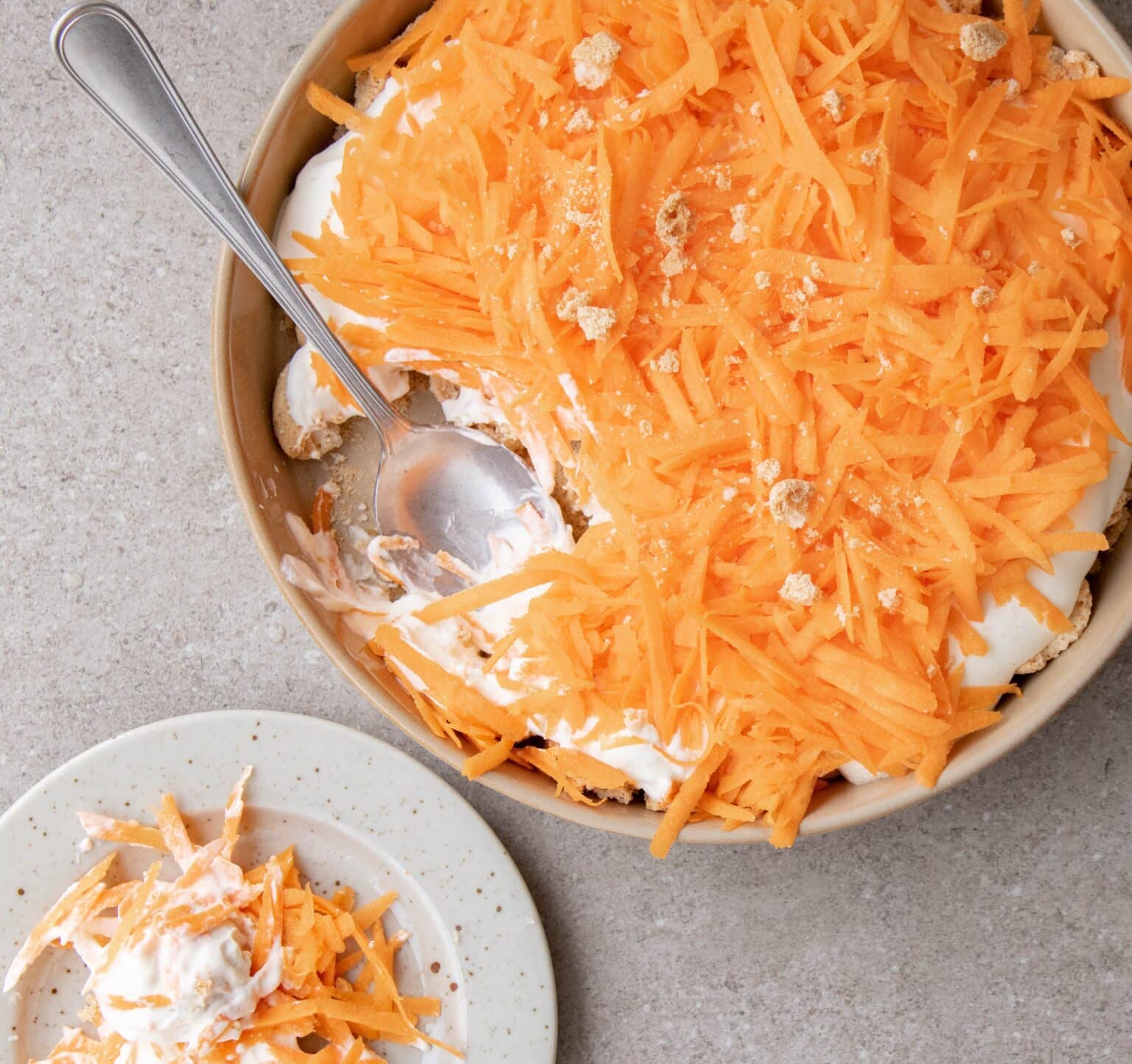 Rå gulerodskage med Daim