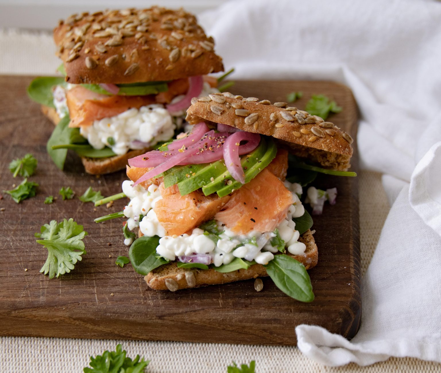 Laksesandwich med hytteost