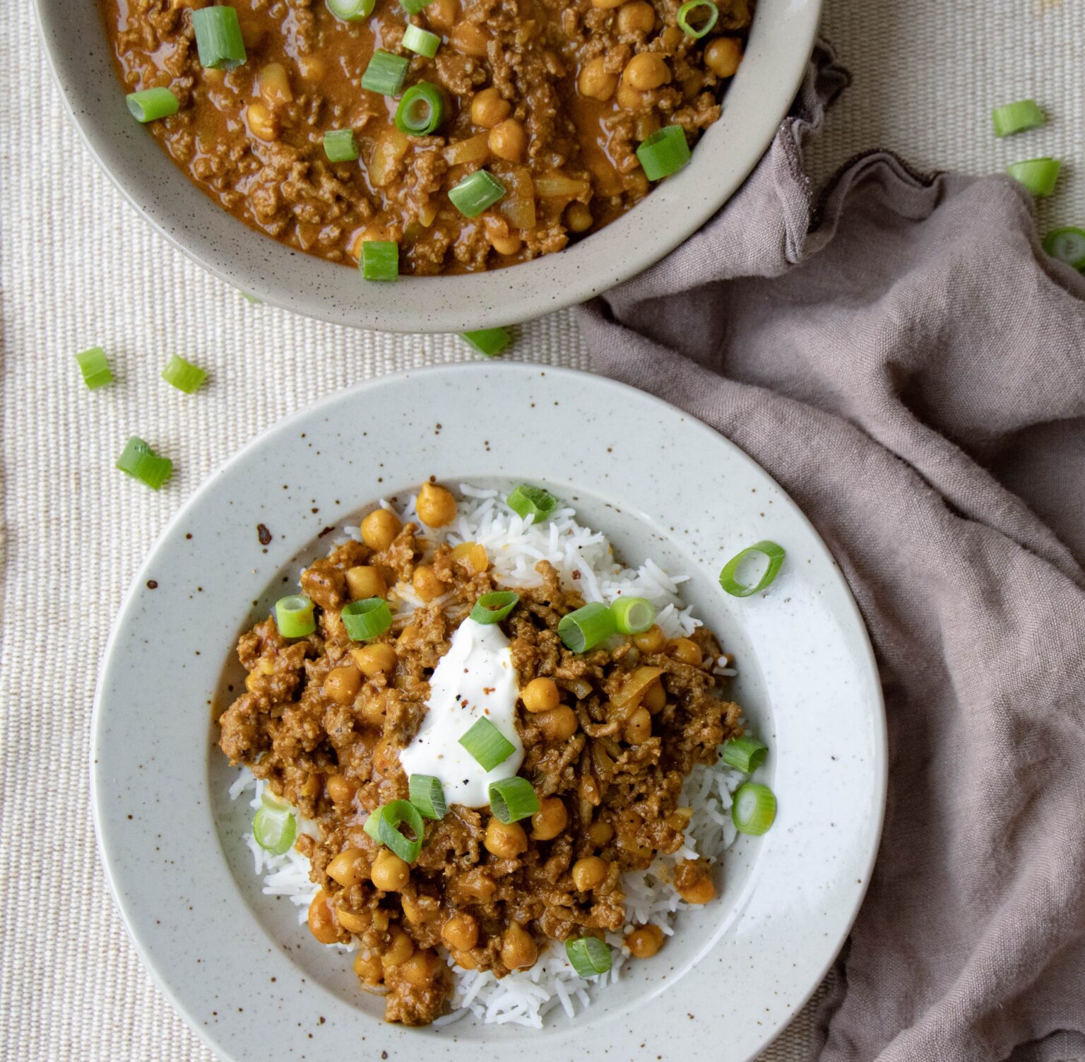 Oksekødsgryde med kikærter