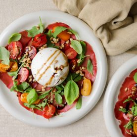 Bresaola med burrata og balsamico