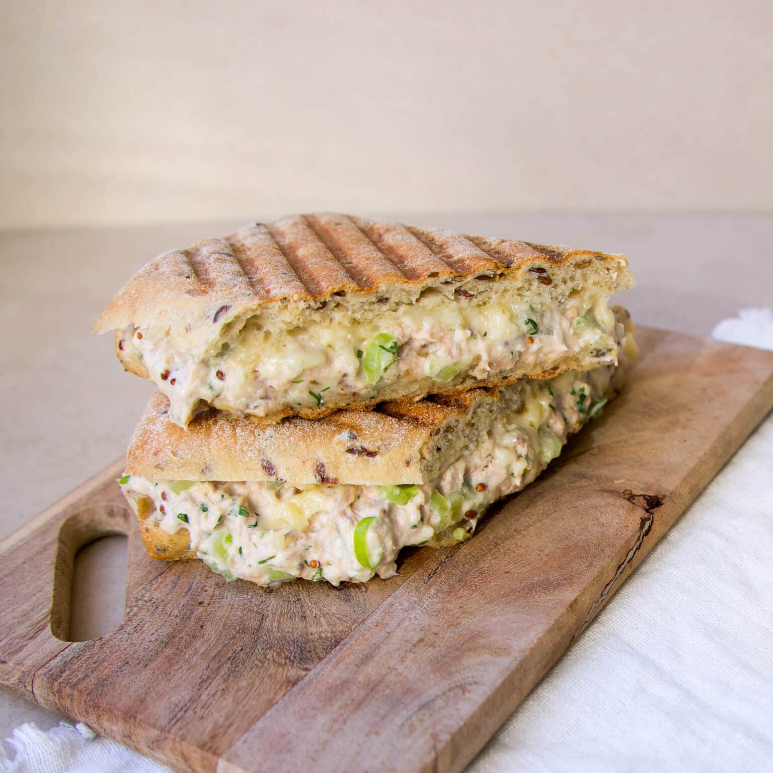 Tuna melt sandwich