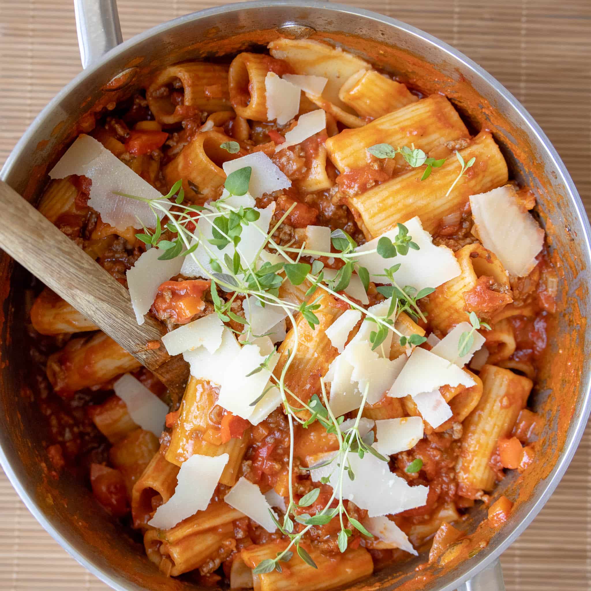 One pot pasta med oksekød