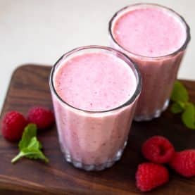 Protein smoothie med hindbær