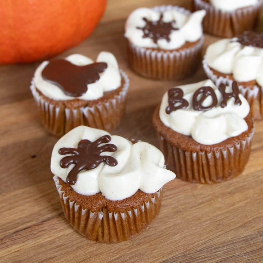 Halloween muffins - Opskrift på Halloween cupcakes - Mummum.dk Halloween muffins - Opskrift på Halloween cupcakes - Mummum.dk