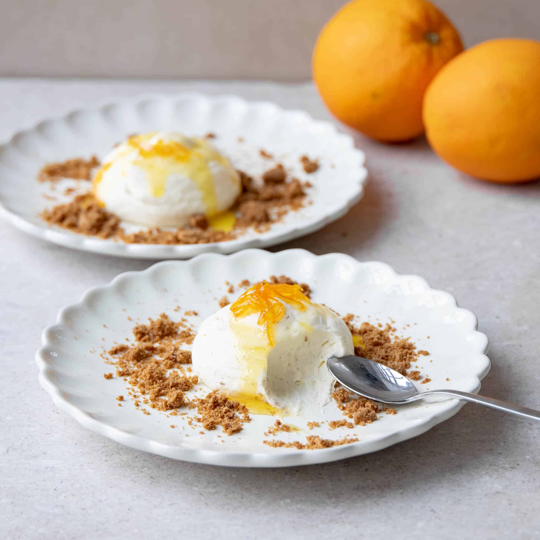 Pisket panna cotta med appelsin og mandler