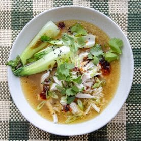 Asiatisk kyllingesuppe med ris