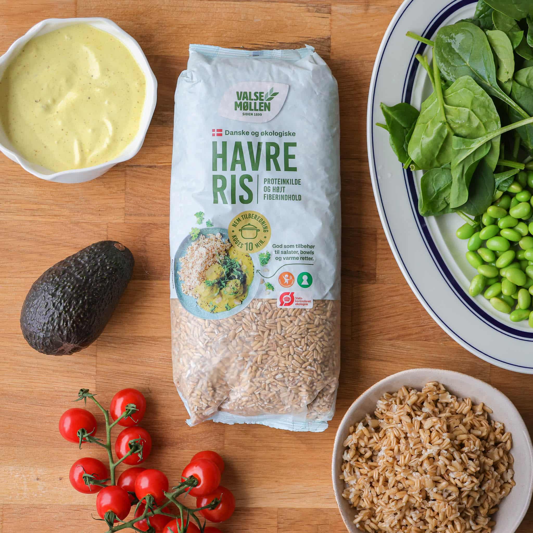 Kyllingesalat med havreris og karrydressing