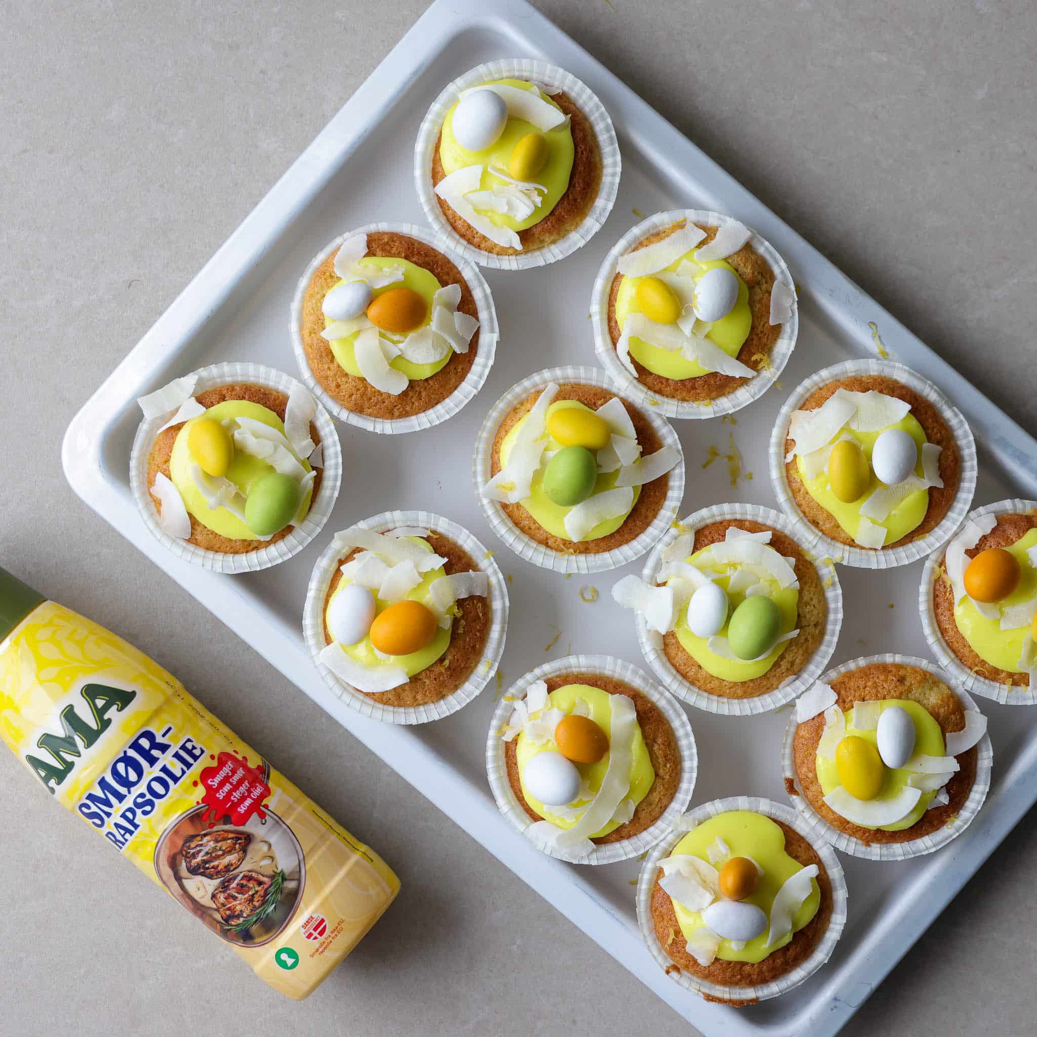 Påskemuffins med citron og påskeæg