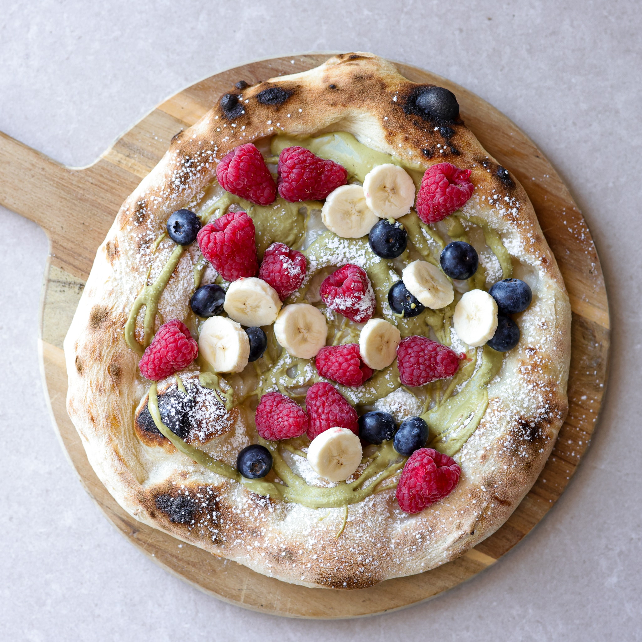 Dessertpizza med pistaciecreme